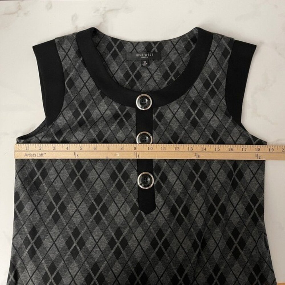 Nine West Sleeveless Gray Plaid Dress Black Short Sheath Big Buttons Pockets 12 - Picture 9 of 10